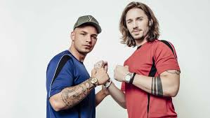 Gewinner des abends war hennig baum. Schlag Den Star Schlag Den Star Pietro Lombardi Vs Gil Ofarim Prosieben