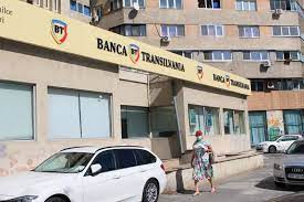 Când ești la mall, treci și pe la bt. Bancherul Banca Transilvania Sustine Un Program De Finantare A Proiectelor Sociale De Cartier Din Bucuresti