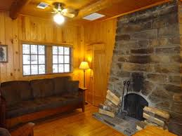 Sitting deep in the forested ozark valley, devil's den state park is an arkansas historic and natural gem. Interior Of Cabin Picture Of Devil S Den State Park West Fork Tripadvisor