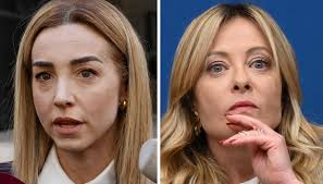 Silvia Salis contro Meloni per il silenzio sull'ICE, ma la sindaca insidia la premier anche nei sondaggi