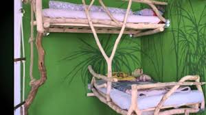 Eine lounge aus paletten ist ausserdem grösser und sieht extrem cool aus! Kinderbett Selber Bauen Diy Kinderbett Youtube