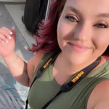 Photographer for outdoor portrait session in Idaho Falls?