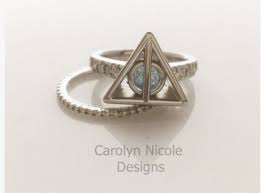 19 Engagement Rings You Never Knew Existed But Secretly Want Harry Potter Engagement Ring Harry Potter Deathly Hallows Ring Harry Potter Ring