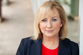 Kerry Everett (@KerryEverett11)