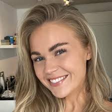 Targeting cancer therapy by targeting the microenvironment