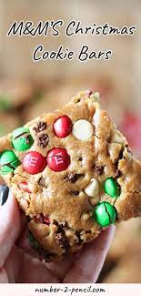 I M Super Excited To Share These Delicious M M S Christmas Cookie Bars The Recipe Is Really Really Good And Perfect For Holiday Baking Th Cookies In 2019