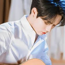 Stream 林彥俊Evan Lin《剛好的傷口Imperfect love》Official Music Video.mp3 by Dulce  Chicua