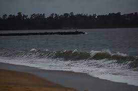Frente fria coloca litoral do ES em alerta de ventos fortes nesta quarta