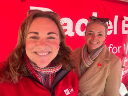 Thanks mum for the matching scarves!🧣 Sarah and I are wrapped up warm and  will be at the Nelson Market until 1pm. Pop down if you have any questions  or need help