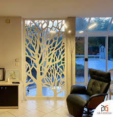 Sa forme la plus connue et la plus abordable est le panneau en lames de bois naturel. Claustra D Interieur A Faire Soi Meme Avec Allure Bois