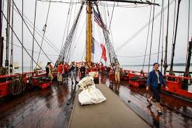 L Hermione En Visite A Mount Vernon Patrie De Georges Washington Hermione Bateau Mount Vernon