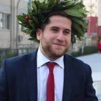 20+ "Ferrante-bannera" profiles