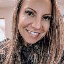 Angela Heckard's Instagram, Twitter & Facebook