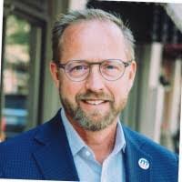 Jason Speth's Instagram, Twitter & Facebook