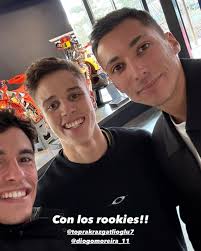 La emotiva reflexión de @d.alonso80 ayer antes de irse a dormir. ¡ES  IMPOSIBLE NO ADMIRARTE, DAVID! 😢🙌 🎥 DAZN España #MotoGP #Moto3 #Alonso  #LittleGoat #champion #racing