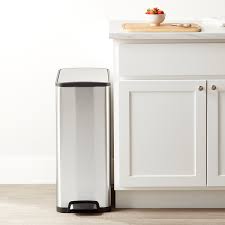 Our trash, recycling & compost category offers a great selection of kitchen waste bins and more. Kitchen Trash Can The Container Store