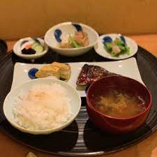 一汁三菜（いちじゅんさんさい）（広尾・南青山）～玄米も食べれる美味しい和定食屋さん～