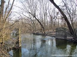 Photos Remains Of An Old Chicago River Footbridge Chicago River Footbridge Chicago