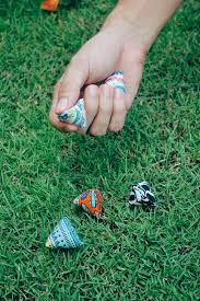 Some batu seremban also have attached pendants and charms that can be changed for versatility. Malaysia Airports On Twitter Take A Trip Down Memory Lane With Us We Used To Play This During School Recess Time Tell Us If You Know This Malaysian Traditional Game The First