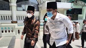 Emil dukung kemendag mengoptimalkan perdagangan jatim. Wagub Jatim Emil Dardak Puji Program Masjid Tangguh Kota Malang