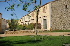 Les Jardins De Saint Benoit By Popinns Saint Laurent De La Cabrerisse Apparthotels Appartements Pour Sejours Et Affaires