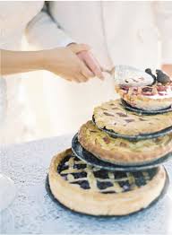 The unique and robust pie stands offered on the site are not just tough in terms of quality but are also very appealing aesthetically and spacious enough to display plenty of items in one single place. Tiered Pie