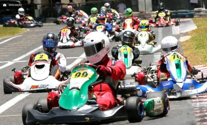 Brasília Kart Series agita o final de semana com corridas, simuladores gratuitos e outras atrações — Política Distrital agora é PDNews, notícias sobre Política e Saúde do DF