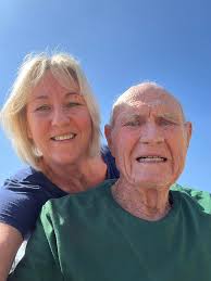 Dena Sampson-Szymarek (@sampsonszymarek) • Instagram photos and videos