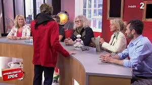 Stéphane vanhandenhoven fait également partie des meubles : Affaire Conclue Combien Depensent Vraiment Les Acheteurs Sur Le Tournage Voici