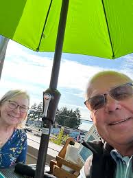 Topside restaurant in Steilacoom serves pulled pork