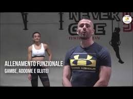 Adeguare le proprie abitudini ad uno stile alimentare di qualità, a lungo raggio, produrrà come risultato un successo in termini di salute, fitness e benessere. Allenamento Funzionale Tonifica Gambe Addome E Glutei Pt Alfredo Vicinanza Per Fit In Hub Youtube