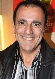 Très discret sur sa vie privée, thierry beccaro dévoile sa femme. Thierry Beccaro Acteur Animateur Premiere Fr