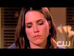 The cw concede temporada completa a one tree hill y podría hacerlo con vampire diaries y melrose place. Jana Kramer On One Tree Hill Singing Whiskey Youtube