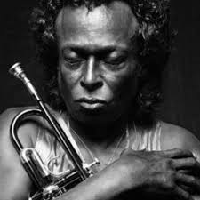 آخر حلقات بودكاست Alrededor de Medianoche