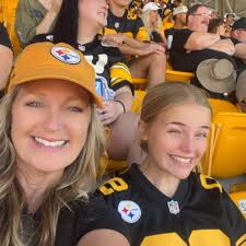 Larry and Mary Rose DeArman decided to take a little drive today. A little  drive to their house that they haven't lived in for three months. And when  Larry and Mary Rose