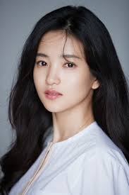 Cine21 interview with #kimtaeri #김태리 (1/3) about captain jang and <space sweepers> cinematic universe, as well as some behind stories with other casts! ê¹íë¦¬ ëë¬´ìí¤