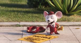 A koala named buster recruits his best friend to help him drum up business for his theater by hosting a singing competition. Sing Is An Inexcusably Lazy Movie Today S Kids Deserve Better Vox