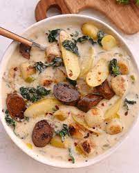 Alexa Soto On Instagram Creamy Vegan Potato Sausage Soup Inspired By Zuppa Toscana I Swapped The Beans Fo Healthy Soup Recipes Vegan Potato Sausage Soup