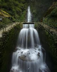 Jul 30, 2020 · ayo ke tirto gumarang yang sangat cocok untuk dikunjungi bersama keluarga, pasangan, atau pun sahabat karib anda. Air Terjun Tirtosari Air Suci Dari Gunung Sidoramping