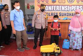 We did not find results for: Ghifari Bocah Yatim Piatu Karena Corona Di Sukoharjo Jadi Anak Asuh Polres