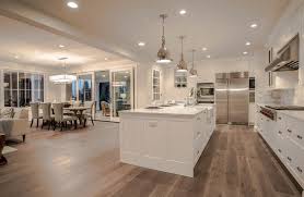 Beautiful White Bright Kitchen Cabinets Kitchen Kitchendesign Kitchenideas K Farmhouse Kitchen Design Modern Farmhouse Kitchens Modern Farmhouse Interiors