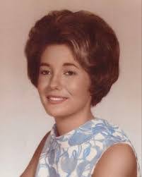 Diana Ledbetter's Instagram, Twitter & Facebook