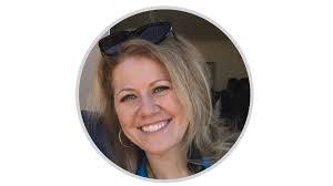 Isabelle Darling's Instagram, Twitter & Facebook