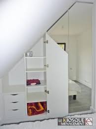 Sous Pentes Le Kiosque Amenagement Dressing Sous Combles Idee Dressing Placard Sous Pente