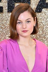 She has received and been nominated for many awards, including two academy awards. Emma Corrin Die Diana Aus The Crown Im Starportrat Gala De