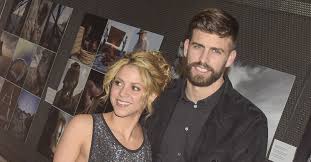 Hat die sängerin schon längst einen neuen? Lacheln Geruchte Weg Shakira Und Gerard Pique Feiern Ihre Liebe