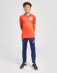 Browse kitbag for official england kits, shirts, and england football kits! Red Nike England Pre Match Shirt Junior Jd Sports