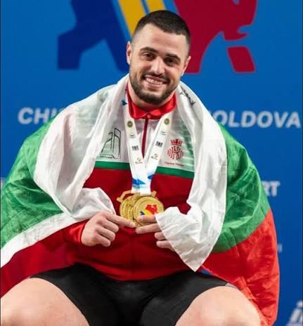 КАРЛОС НАСАР 🏋🇧🇬 НАЙ-ДОБЪР В ЕВРОПА!!! 💪Карлос Насар спечели приза за  „Щангист на годината“ в Европа, който се връчва от Европейската федерация  по вдигане на тежести и Международната асоциация на спо