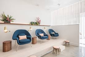 Content Furnishes Paloma Nail Salon In Texas With Comfy Blue Chairs Interior Interior Design Salon Interior Design