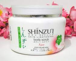 Disarankan juga menggunakan sabun antiseptik saat mandi untuk menghilangkan kuman dan bakteri yang ada di kulit. Lulur Shinzui Skin Lightening Body Scrub Kirei Review
